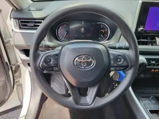 Toyota RAV4 2024 LE 4dr SUV