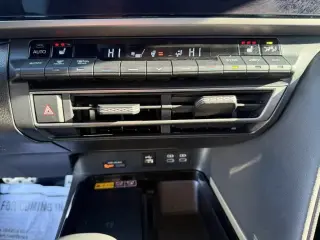Toyota Camry 2025 SE 4dr Sedán