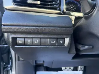 Toyota Camry 2025 SE 4dr Sedán