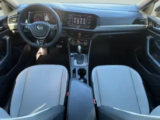 Volkswagen Jetta 2020 R-Line 4dr Sedán 8A SULEV