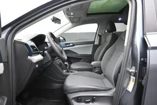 Volkswagen Taos 2022 SE 4dr SUV