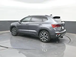 Volkswagen Taos 2022 SE 4dr SUV