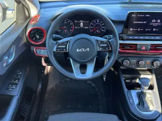 Kia Forte 2023 LXS 4dr Sedán