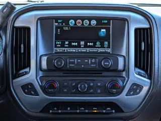GMC Sierra 1500 2018 4x2 SLT 4dr Crew Cab 5.8 ft. SB