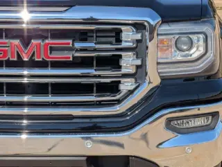 GMC Sierra 1500 2018 4x2 SLT 4dr Crew Cab 5.8 ft. SB