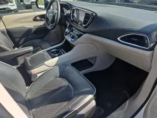 Chrysler Pacifica 2023 Limited 4dr Mini-Van