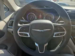 Chrysler Pacifica 2023 Limited 4dr Mini-Van