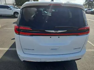 Chrysler Pacifica 2023 Limited 4dr Mini-Van