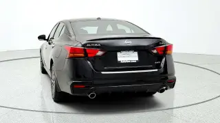 Nissan Altima 2023 AWD 2.5 SV 4dr Sedán