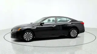 Nissan Altima 2023 AWD 2.5 SV 4dr Sedán