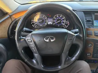 Infiniti QX56 2011