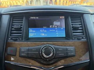 Infiniti QX56 2011