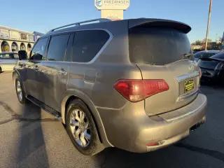 Infiniti QX56 2011