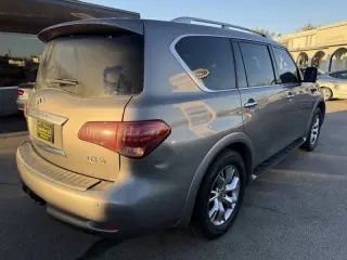 Infiniti QX56 2011