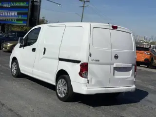 Nissan NV200 2020