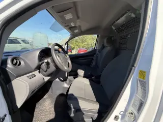 Nissan NV200 2020