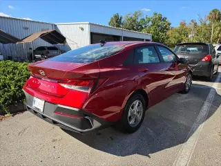 Hyundai ELANTRA 2026 SE 4dr Sedán