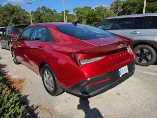 Hyundai ELANTRA 2026 SE 4dr Sedán