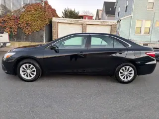 Toyota Camry 2017