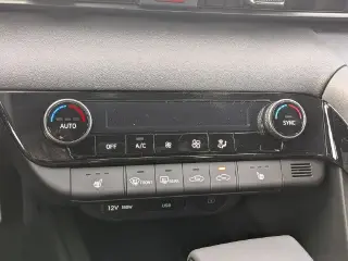Hyundai ELANTRA 2026 SEL Sport Premium 4dr Sedán