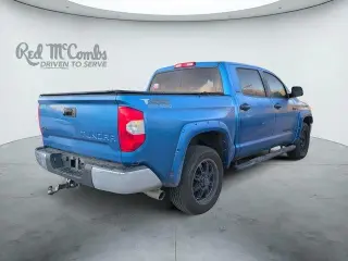Toyota Tundra 2016 4x4 SR5 4dr CrewMax Cab Pickup SB (5.7L V8 FFV)