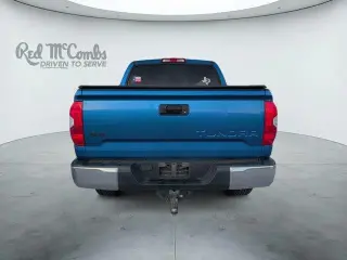 Toyota Tundra 2016 4x4 SR5 4dr CrewMax Cab Pickup SB (5.7L V8 FFV)