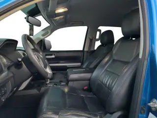 Toyota Tundra 2016 4x4 SR5 4dr CrewMax Cab Pickup SB (5.7L V8 FFV)