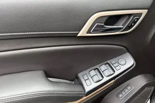 GMC Yukon XL 2018 4x4 Denali 4dr SUV