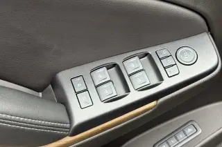 GMC Yukon XL 2018 4x4 Denali 4dr SUV