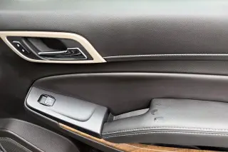 GMC Yukon XL 2018 4x4 Denali 4dr SUV