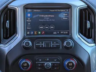 Chevrolet Silverado 1500 2019 4x4 RST 4puertas Crew Cab 5.8 pies SB