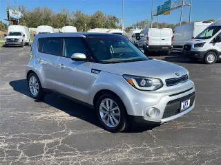 Kia Soul 2018 + Crossover de 4 puertas