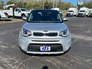 Kia Soul 2018 + Crossover de 4 puertas