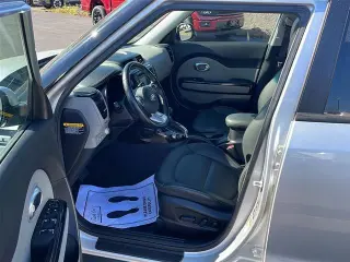 Kia Soul 2018 + Crossover de 4 puertas