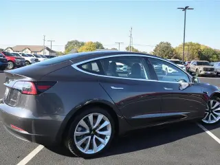 Tesla Model 3 2018 AWD de Largo Alcance 4puertas Fastback