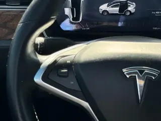 Tesla Model X 2017 AWD 90D SUV 4p