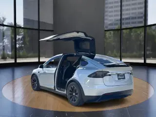 Tesla Model X 2017 AWD 90D SUV 4p