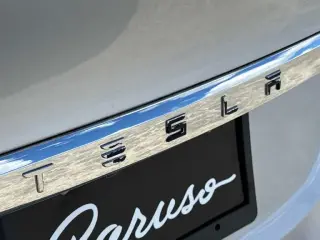 Tesla Model X 2017 AWD 90D SUV 4p