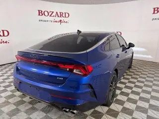 Kia K5 2023 GT 4dr Sedán