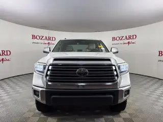 Toyota Tundra 2018 4x4 Limited 4dr CrewMax Cab Pickup SB (5.7L V8 FFV)