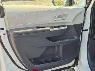 Toyota Sienna 2023 AWD LE 8-Pasajeros 4dr Mini-Van