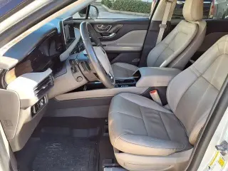 Lincoln Corsair 2023 Reserve 4dr SUV