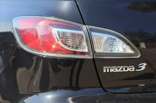 Mazda Mazda3 2010 i Touring 4dr Sedán 5M