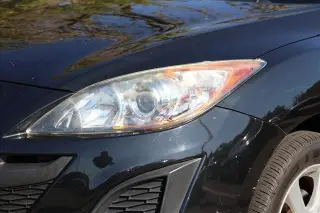 Mazda Mazda3 2010 i Touring 4dr Sedán 5M