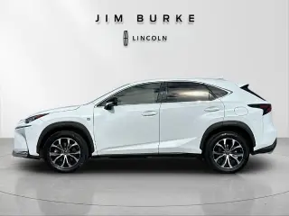 Lexus NX 200t 2017 4dr Crossover