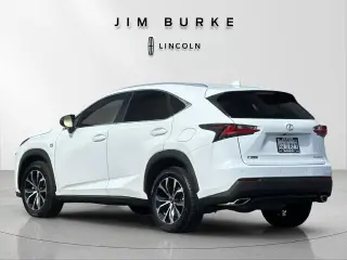 Lexus NX 200t 2017 4dr Crossover
