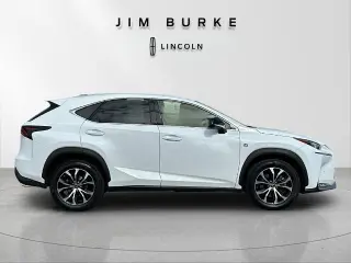 Lexus NX 200t 2017 4dr Crossover