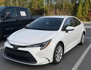 Toyota Corolla 2024 LE 4dr Sedán