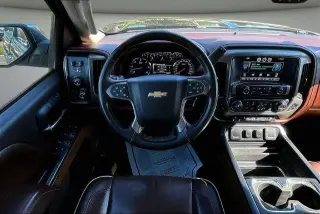 Chevrolet Silverado 1500 2015 4x4 High Country 4dr Crew Cab 5.8 ft. SB
