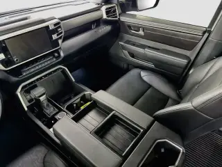 Toyota Tundra 2025 4x2 SR5 4dr CrewMax Cab Pickup SB
